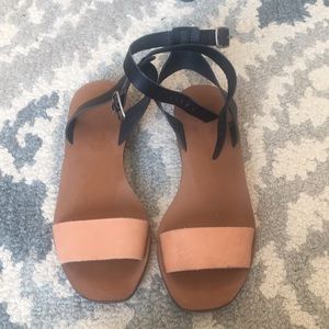 Madewell tan and black low heel size 7.5